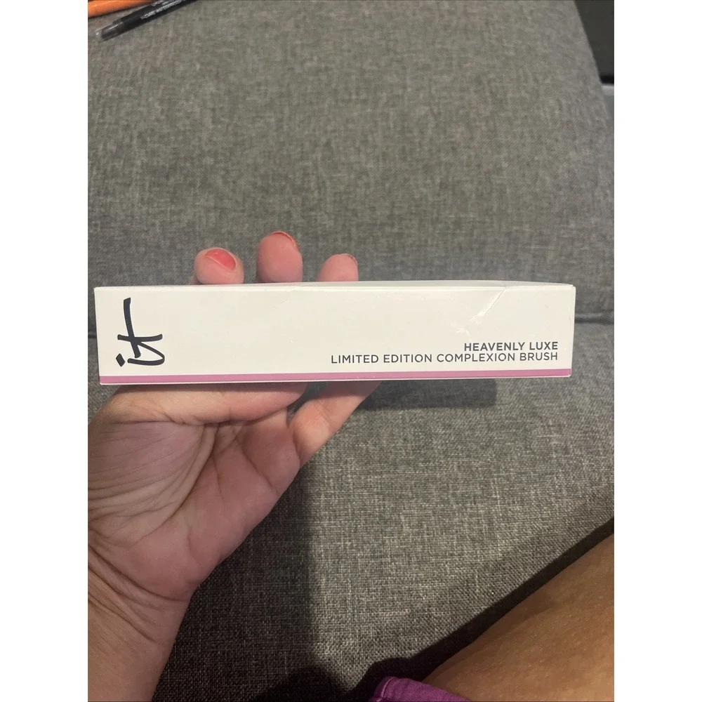 it Cosmetics Heavenly Luxe -LIMITED EDITION- Complexion Brush